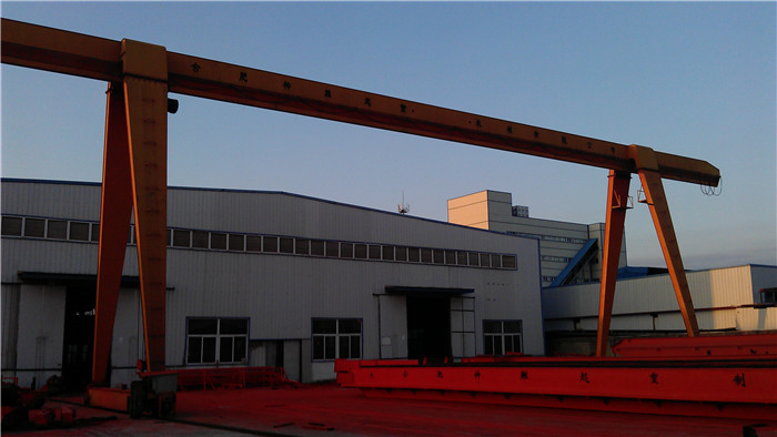 MH型電動(dòng)葫蘆單梁門式起重機(jī) MH型電動(dòng)葫蘆單梁門式起重機(jī)